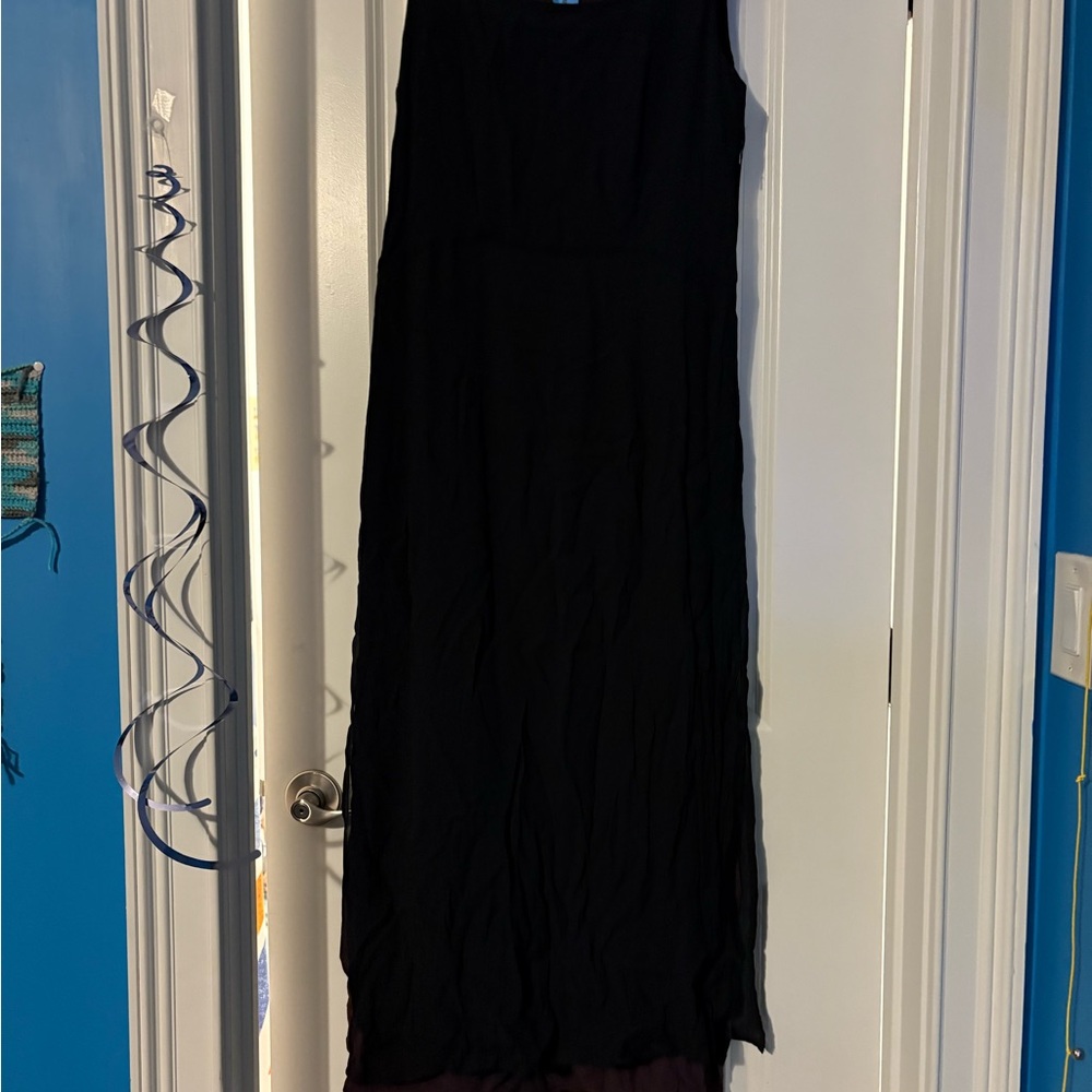 Black Sleeveless Formal Dress